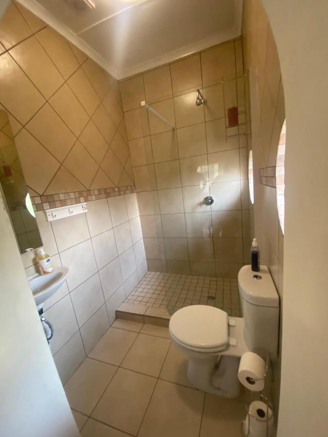 Gibson Place Vrede Экстерьер фото